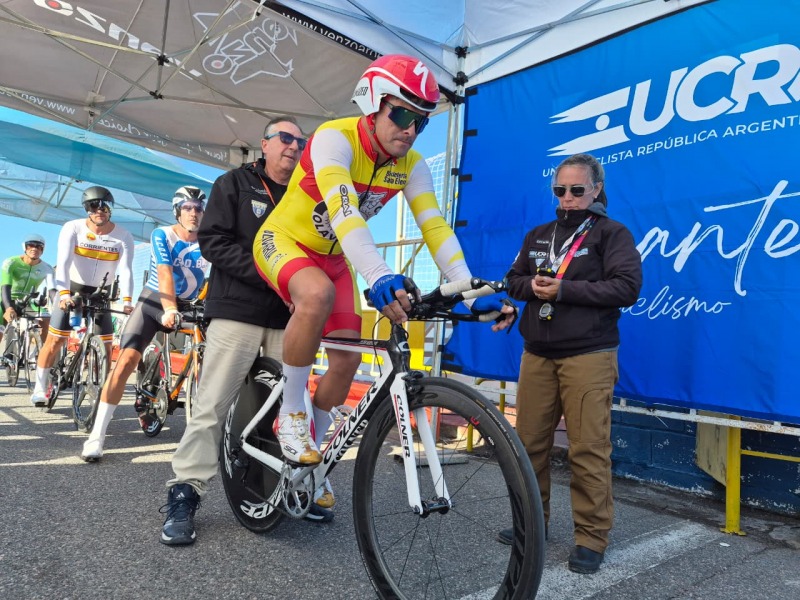 Olavarr�a festej� sus primeros t�tulos en el Argentino de Ruta